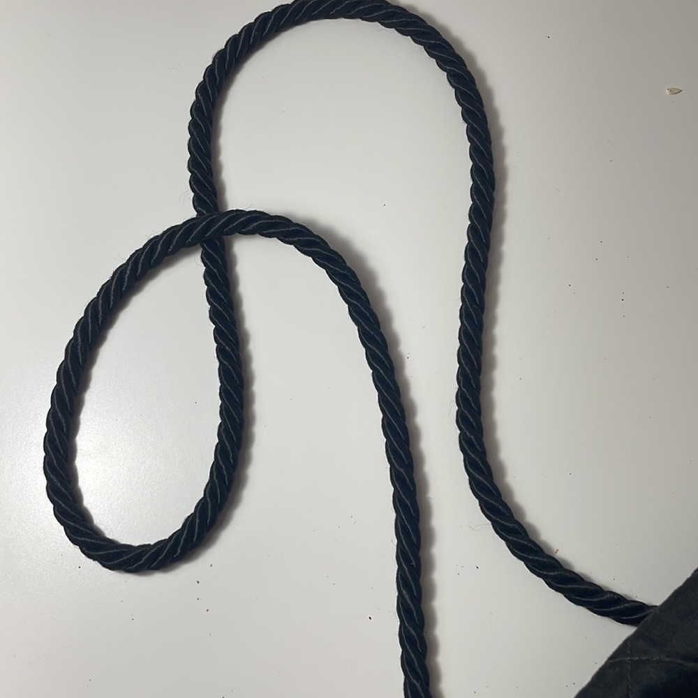 AUTHENTIC VINTAGE CHANEL CROSS BODY POUCH SATIN BLACK TASSLE - Picture 6 of 15